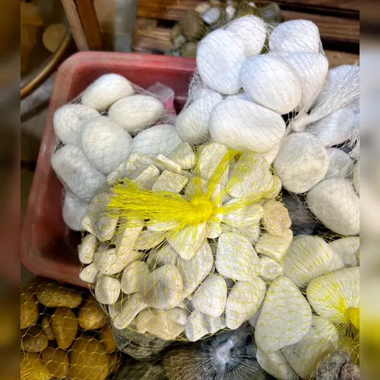 1 Packet Decorative Stones